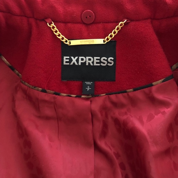 Express Red Coat w/ detachable faux fur fur collar - Picture 4 of 6